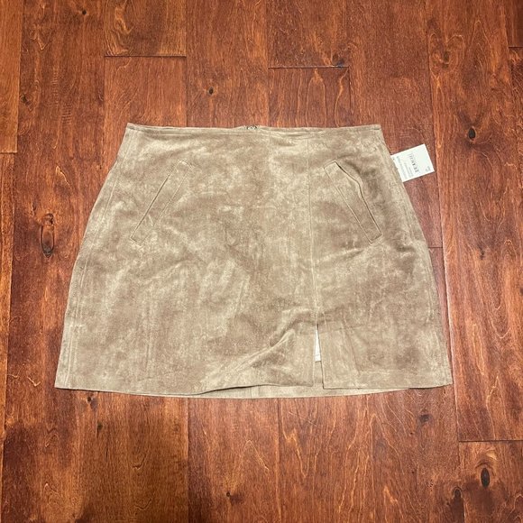 NWT Blank NYC Leather Suede Classic Modern Mini Skirt - Size 29 - Picture 4 of 7